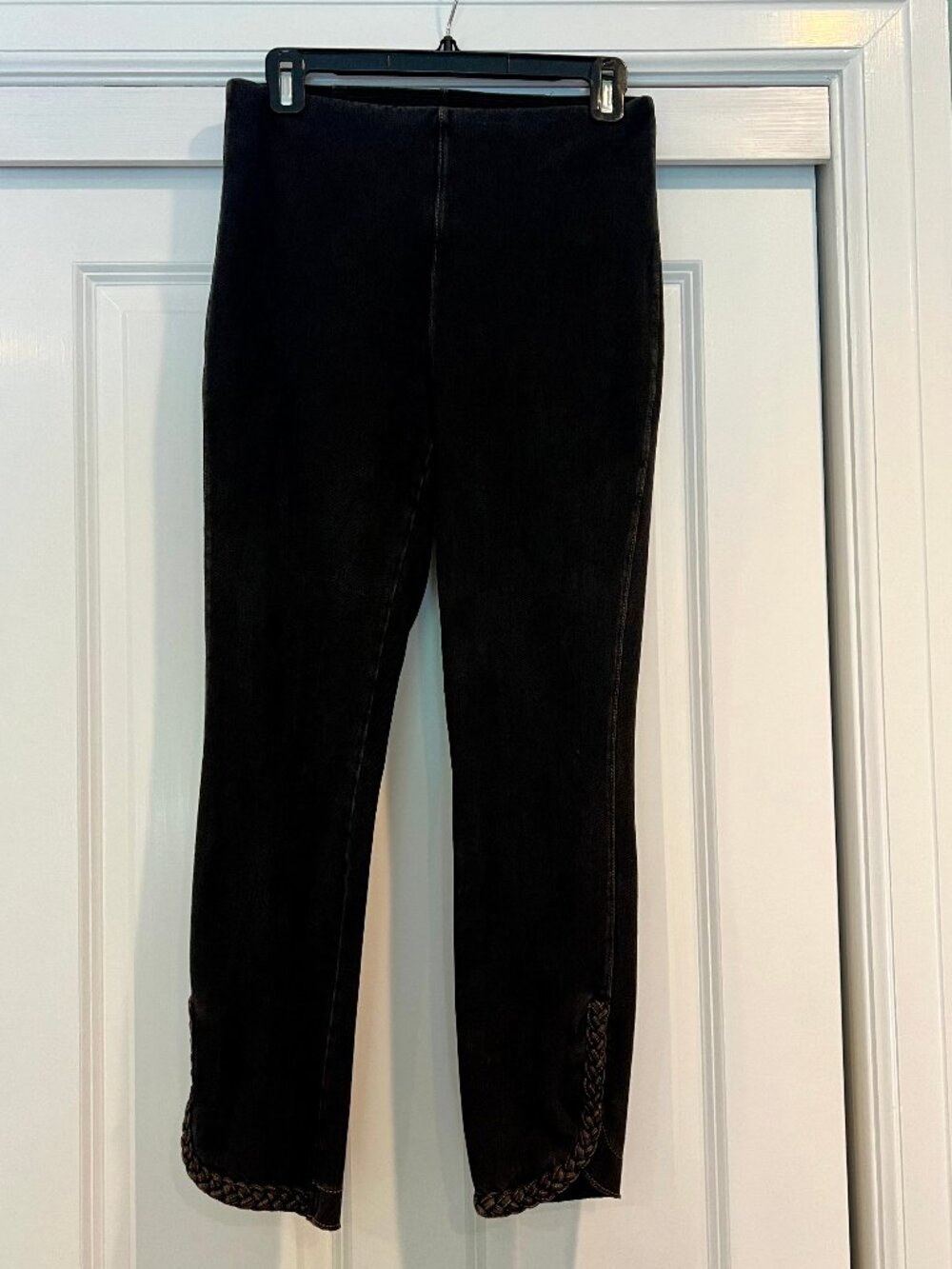Lyssé Charcoal Denim Leggings with a Braided trim size M
